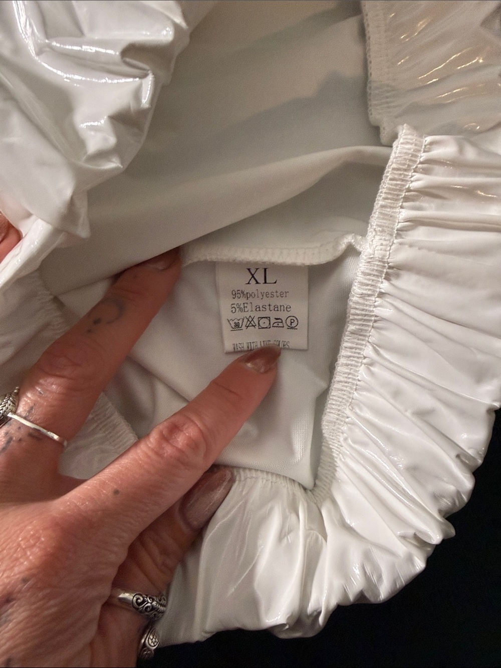 Shiny White Vinyl Mini Skirt - Picture 3 of 3